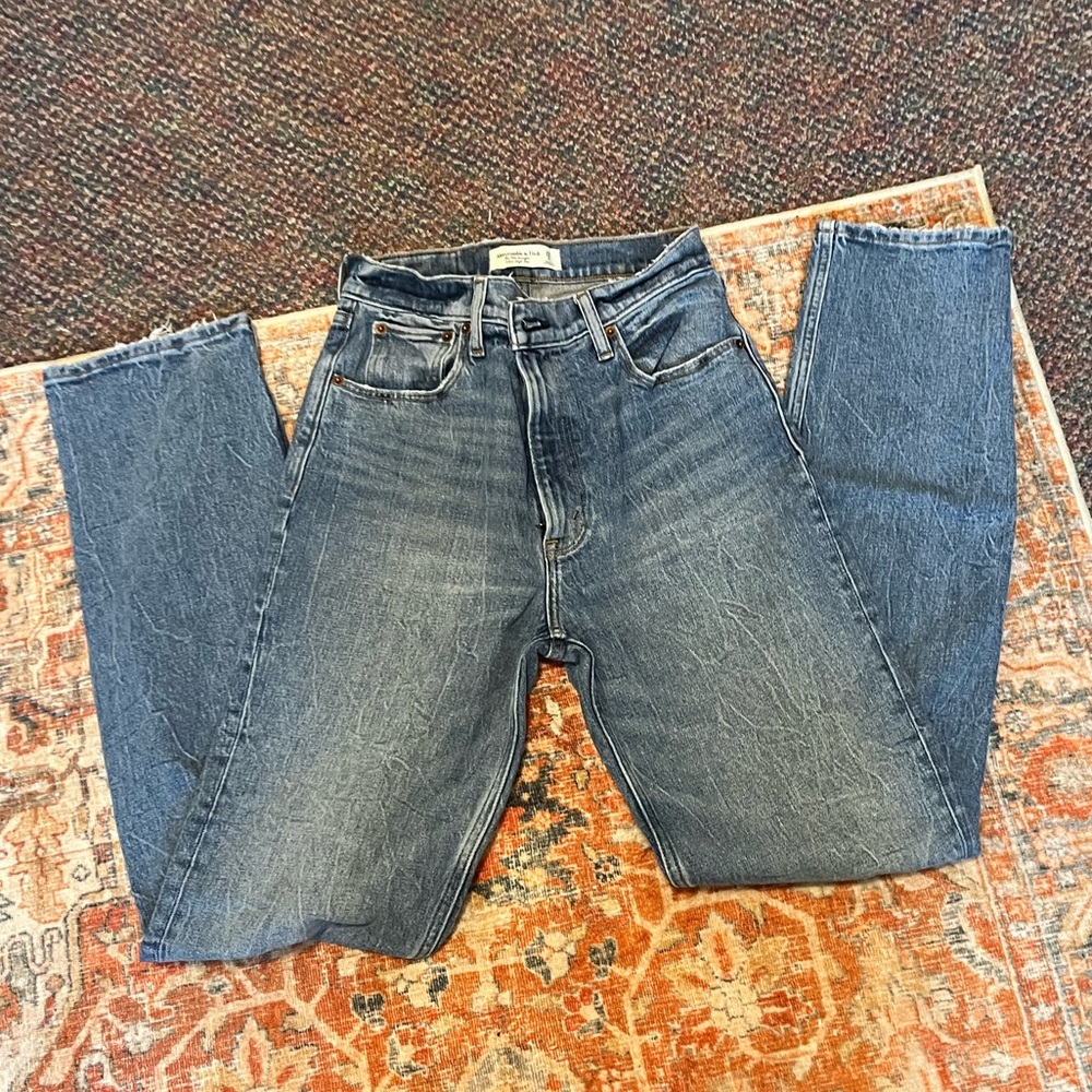 Abercrombie 90s straight jeans